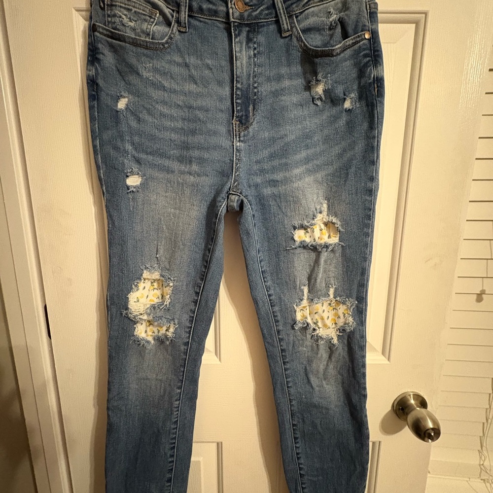 Judy Blue Light Blue Distressed‎ Skinny Jeans with lemon fabric, size 9